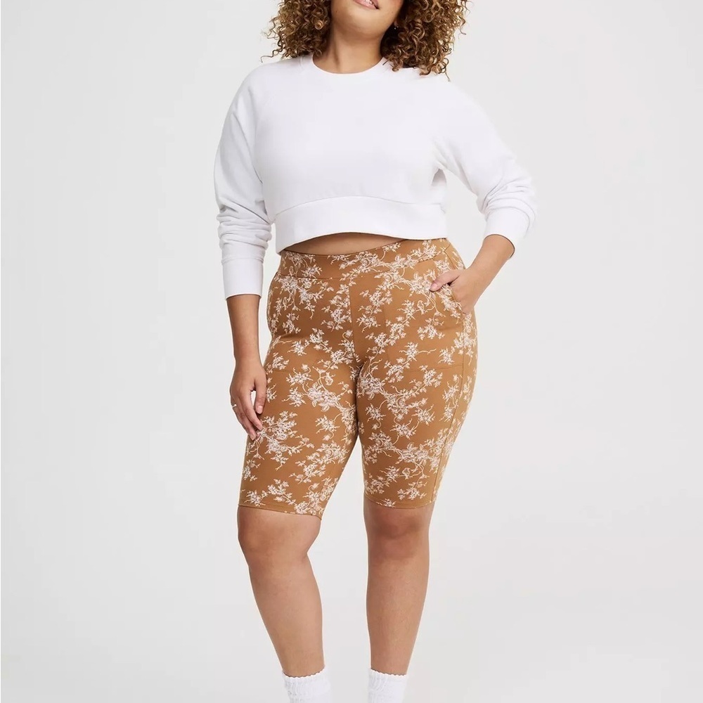 TORRID Classic Floral Tobacco Bike Shorts